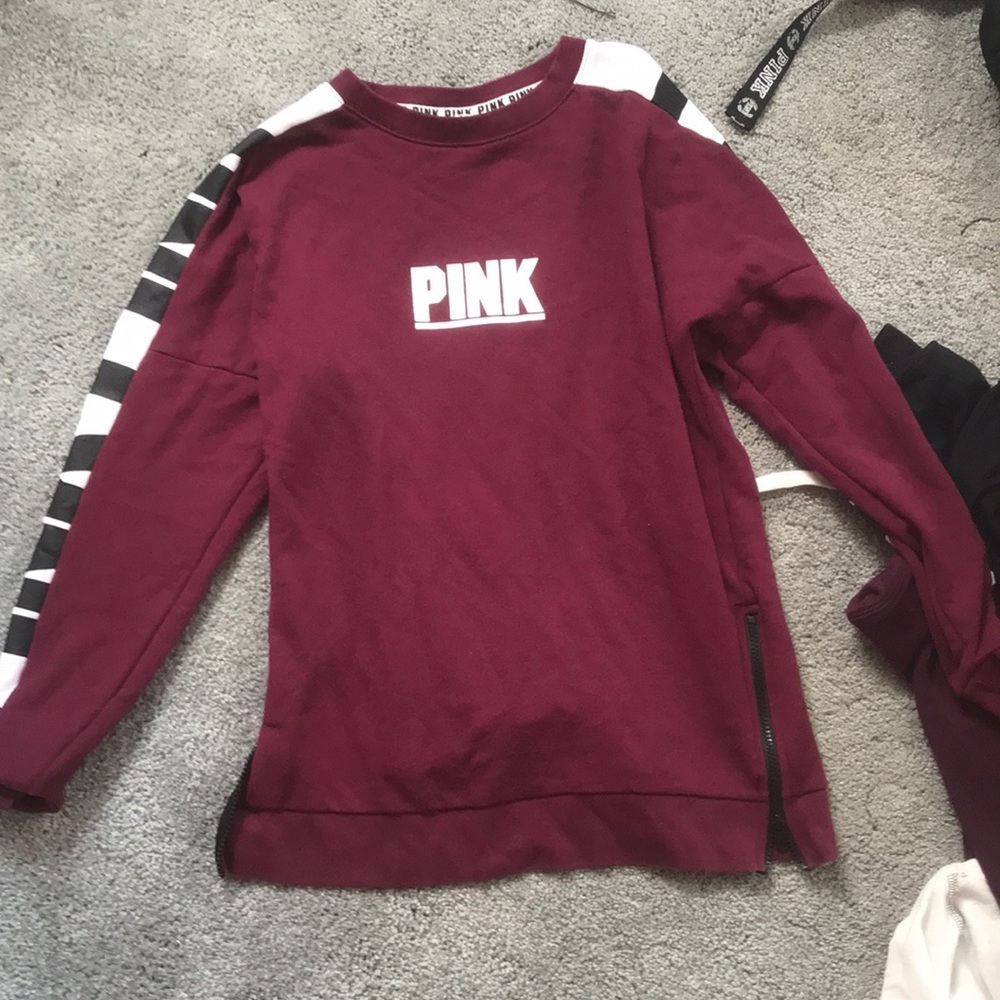 Pink Vs sweatshirt